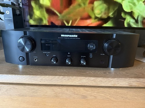 Biete einen pm7000n stereo - einen,